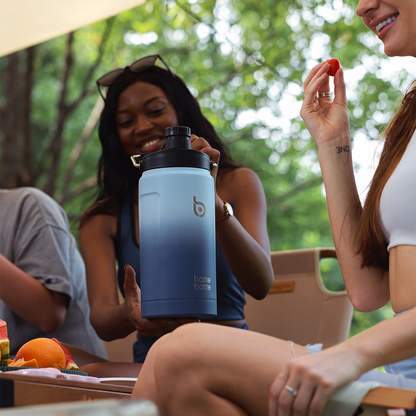 Classic jug 64oz ocean blue 4